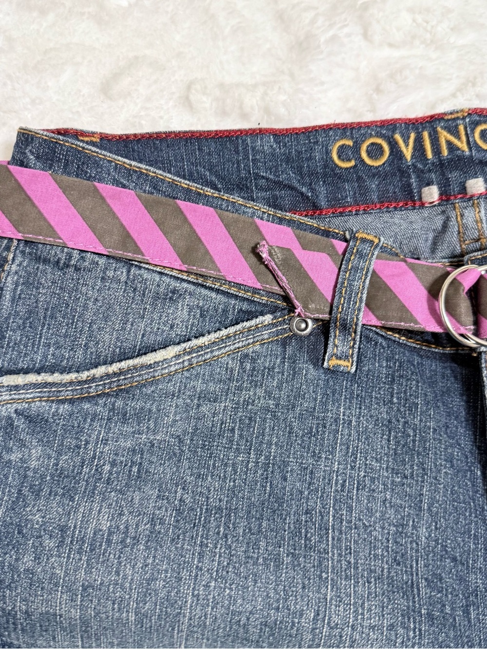 Covington Women's Dark Blue Flare Jeans with Pink Striped Belt - Size 6 - Picture 14 of 16